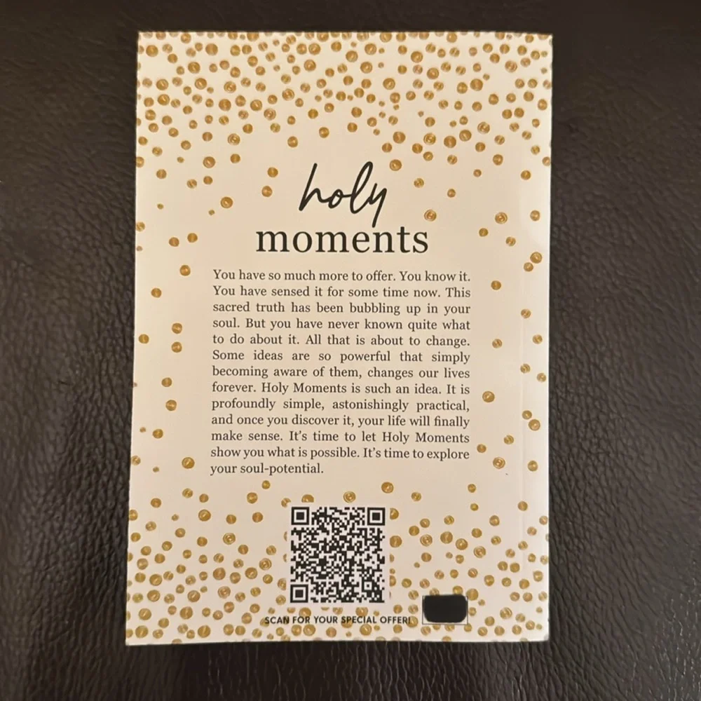 Paperback Handbook “Holy Moments” by Matthew Kelly - Gold Dotted Cover